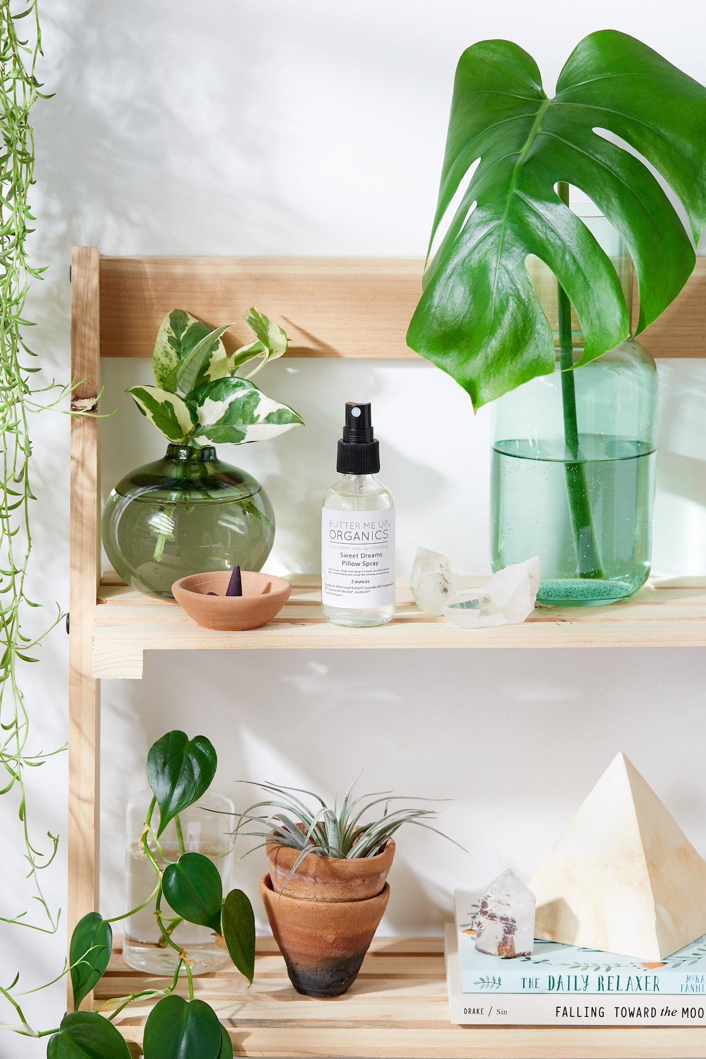 Organic Pillow Mist / Aromatherapy / Relaxing Essential Oils / Gentle Sleep / Butter Me Up Organics