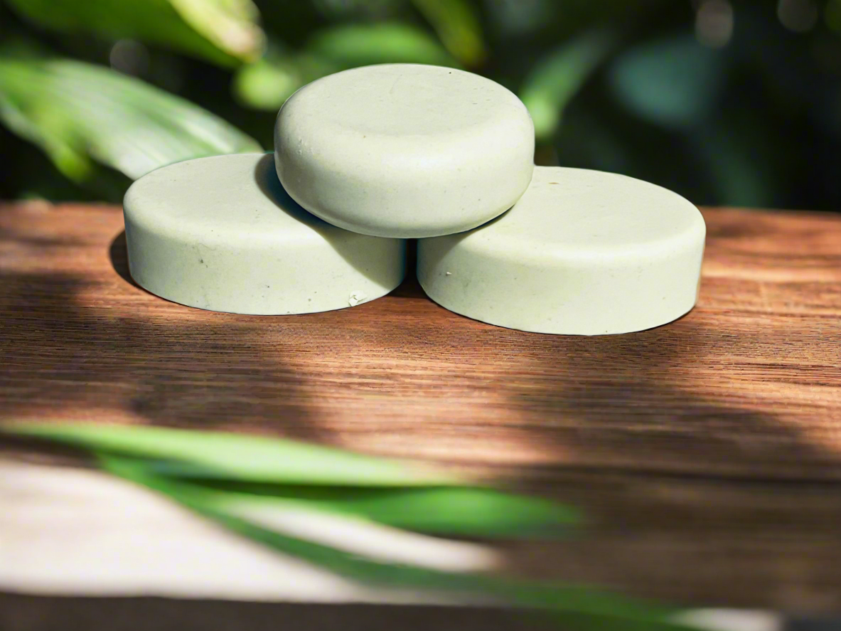 Tea tree Oil and Bentonite Clay