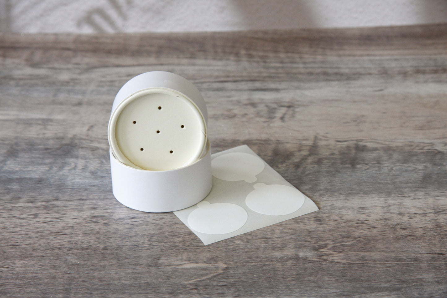 1 ounce / 30 g Shallow Paper Shaker Jar