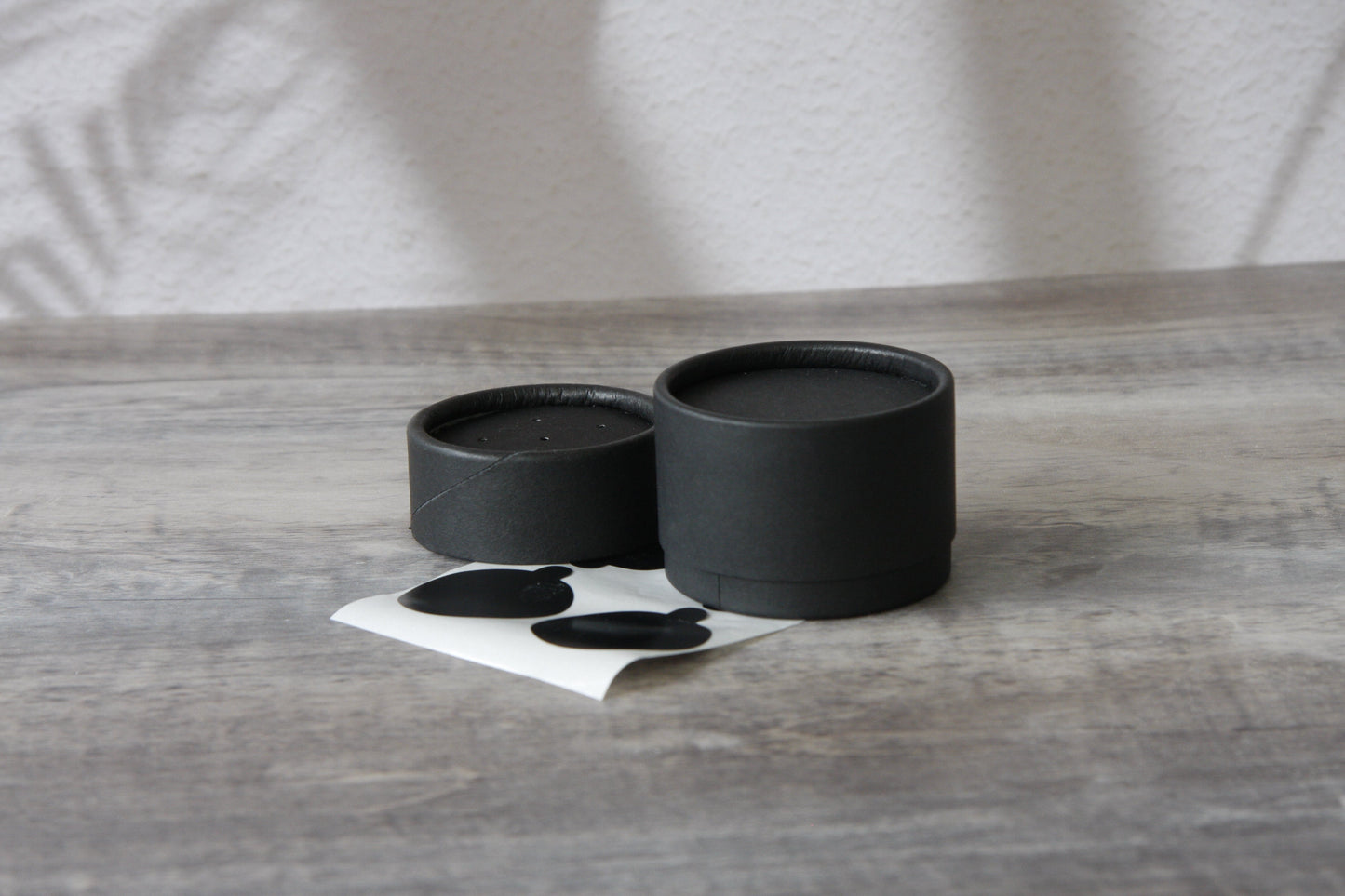 1 ounce / 30 g Shallow Paper Shaker Jar